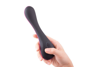 Bswish bbold vibrator in hand | Bunnyjuice® approved