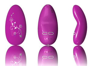 Beautiful intimate massager with five modes and floral motif